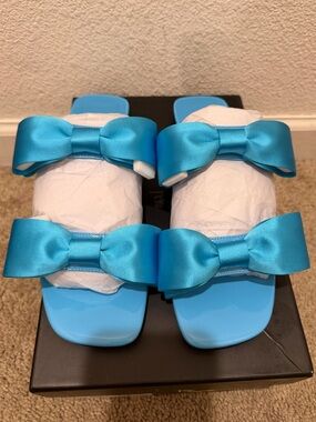 “New” Aminah Bow Slide Sandals in Bright Blue size6,8